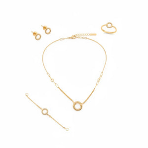 18K Gold Set with Braided Circle Design