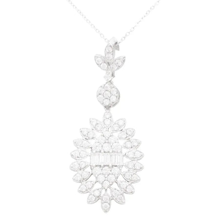 18K White Gold Pendant with Ornate Circular Design