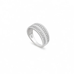 18K White Gold Ring with Wide Paved Stones Design