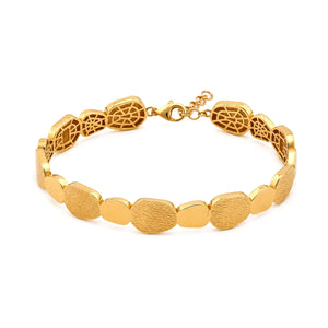 18K Gold Bracelet with Interlocking Anbac Engraving Design