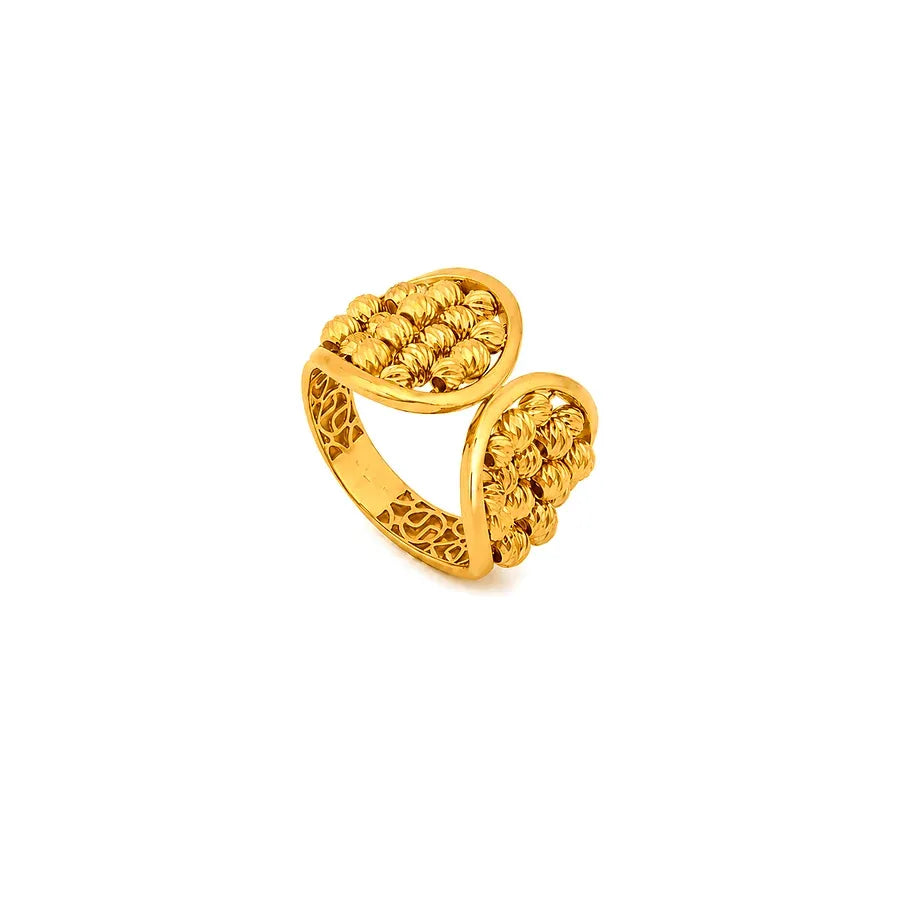 21K Gold Ring With Circular Design On The Edges